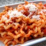 Fusilli lunghi al pomodoro