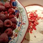 Pain girly facile au coulis, framboises et pralines 8