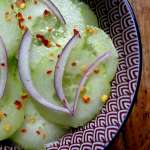 Salade de concombre pimentée