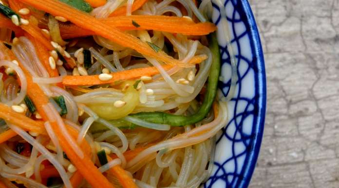 salade fraîche aux vermicelles de riz