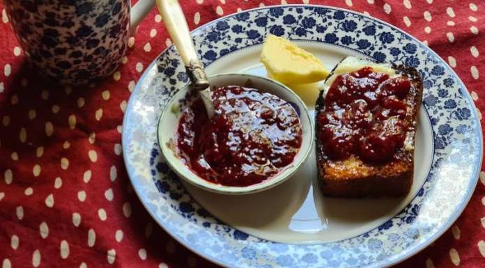 confiture de fraises keto et petit déjeuner